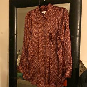 NWOT Equipment silk hatch cross signature blouse in wine